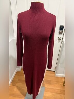 Susana Monaco Burgundy Turtleneck Knit Dress with Cream Side Panels (54)